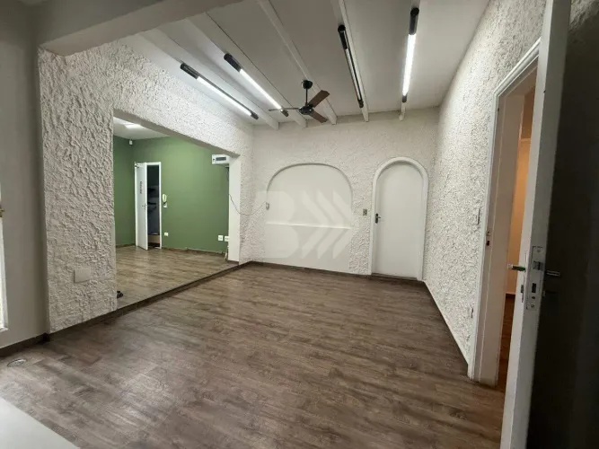 Casa comercial para alugar no bairro Vila Independência em Piracicaba
