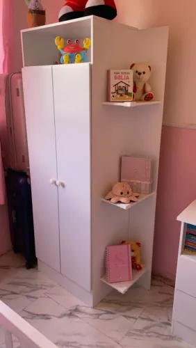 Quarto bebê completo.