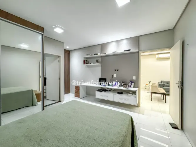 Casa Térrea Alto Padrão em Condomínio com 3 Suítes - TR237722 THE - 85062