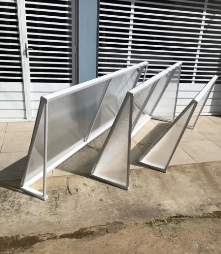 Toldo em policarbonato