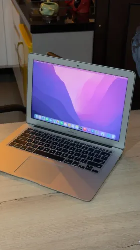 MacBook Air 2017 | 8GB Ram | Core i5 | 128GB SSD - Loja física! Com garantia! Até 18x