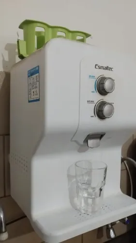 Purificador de Água Esmaltec Gelada e Natural com Compressor ACQUA7 Branco 220V