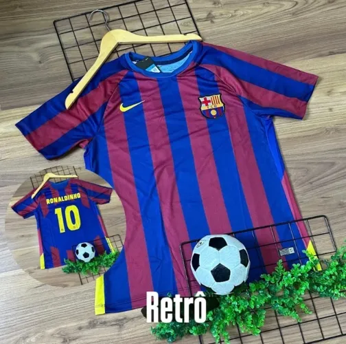 Camisa Barcelona Retrô Ronaldinho 10 P ao G - Envio Rápido