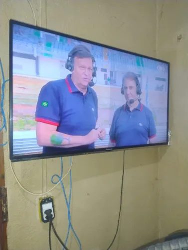 Vendo tv Panasonic viera 43 polegadas
