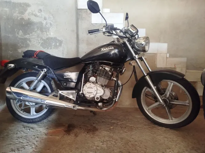 MOTO KANSAS 150