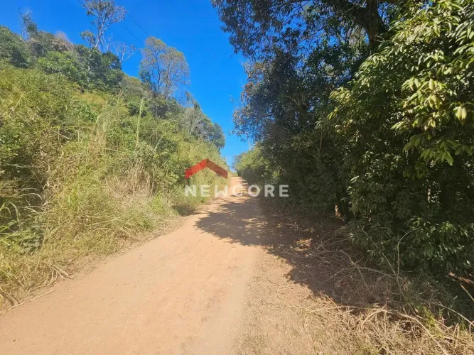 Sítio em Estrada do Galo - Patrimônio Selva - Selva/PR