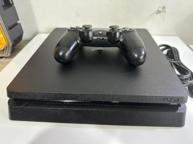 PlayStation 4 Slim Ótimo Estado