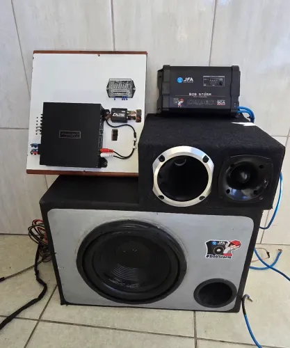 Kit som automotivo completo