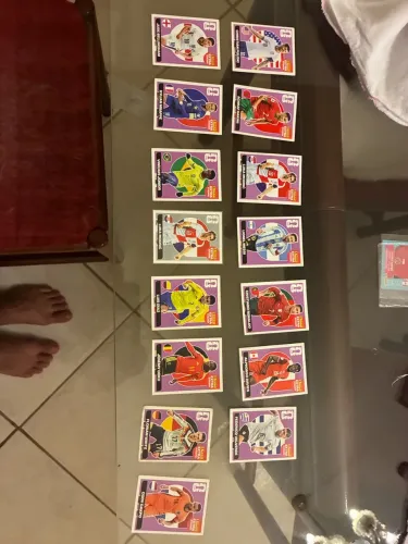 vendo figurinhas legends 2026