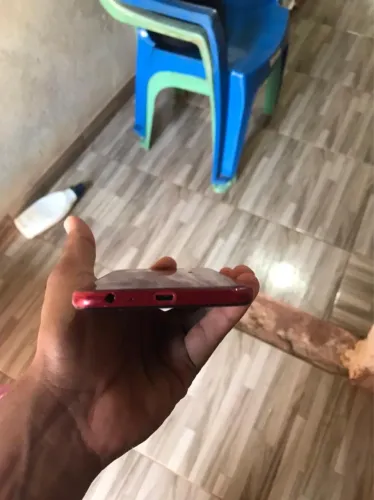 VENDO CELULAR POR 75 COM DEFEITO NA TELA 