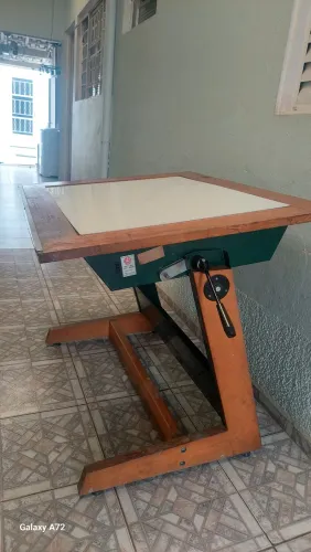 Antigo Cavalete Profissional para Arte & Desenho Trident Modelo 4803L