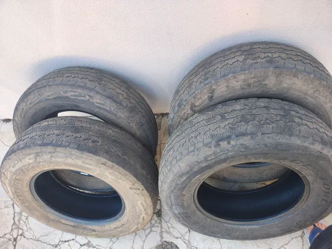 4 pneus pra caminhonete 255/70 R17