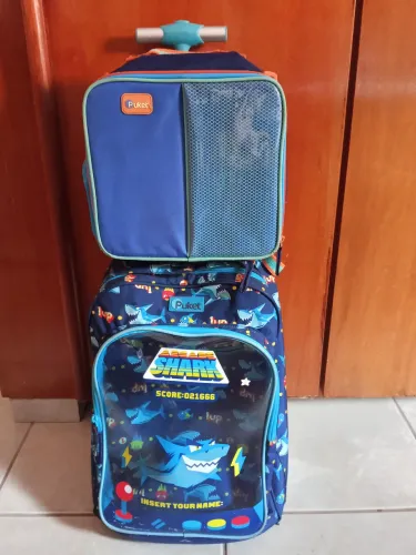 Kit Mochila e lancheira puket menino - Tubarão