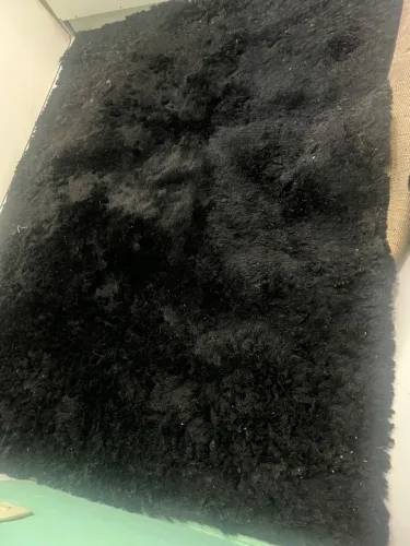 TAPETE PRETO FELPUDO 1,90 x 1,50 m