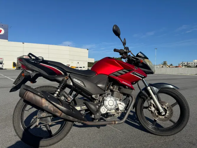 Fazer 150 2015 (baixa km e abaixo da Fipe)