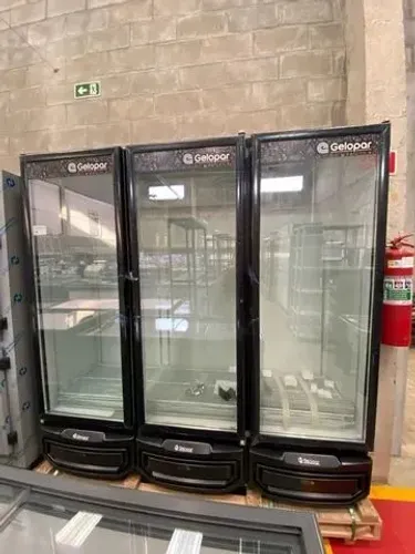 Ac cervejeira 1450 litros 3 portas Gelopar 