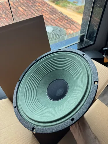 Celestion Hempback 8 OHMS - Novo 