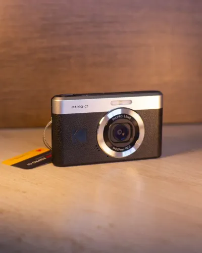Câmera KODAK PIXPRO C1 Tela Articulável