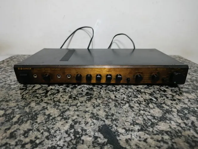 Amplificador Onix ac800
