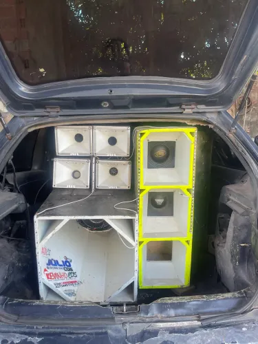 Som automotivo