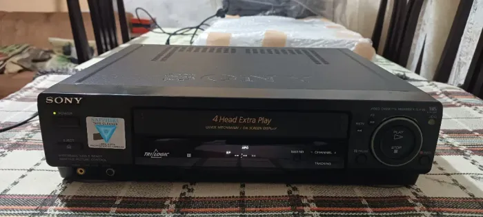 Video cassette recorder sony SLV 66 VHS com controle funcionando