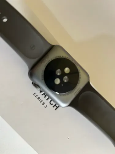 VENDO OU TROCO RELÓGIO O APPLE WATCH SÉRIE TRÊS 42 MM CAIXA DE CARREGADOR