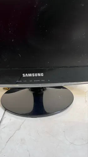 Vende-se Monitor 