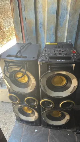 Caixa Philips NX7