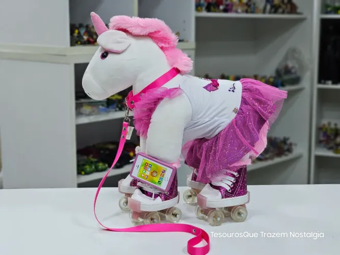 Unicórnia Patinadora Explosão Rosa Criamigos 40cm