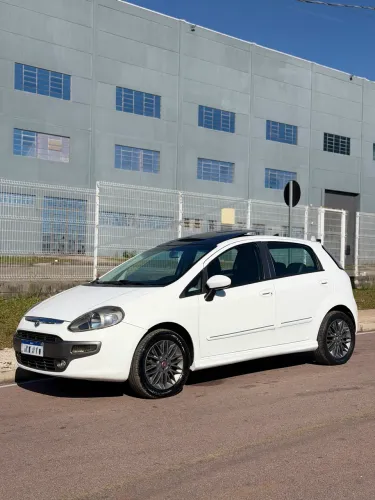 Fiat Punto Sporting 1.8 Flex 8v/16v 5P 2015