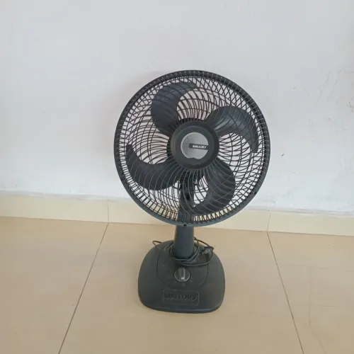 Ventilador Mallory 220 V! No meu perfil tem outras opções 