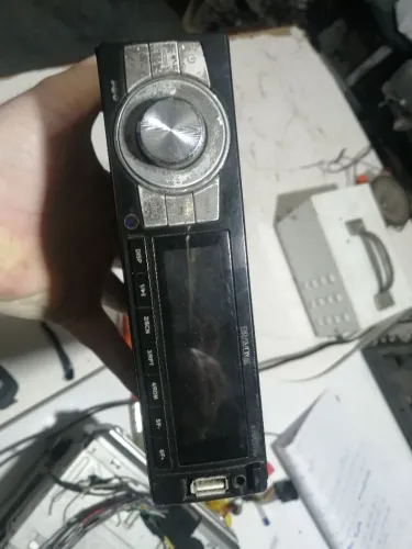 Rádio bravox Pra peças!