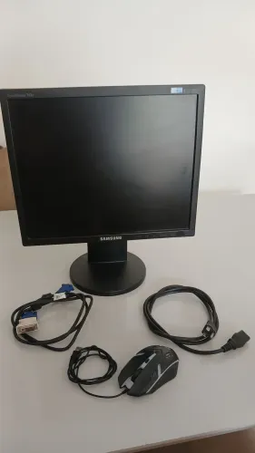Vendo ou troco kit monitor + mouse gamer