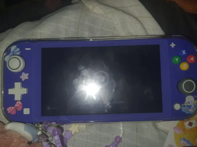 Nintendo Switch Lite com capa + cartão de memória de 32 gbs