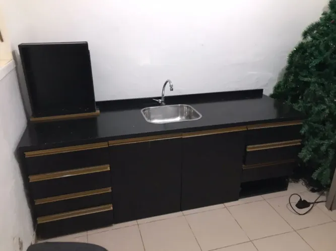Pia bancada em mdf por 300,00