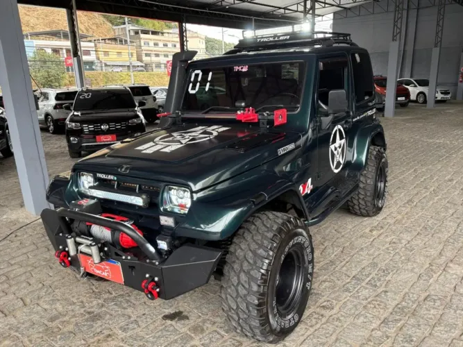 Troller T-4 4X4 2.8 TB Int. Cap. Rígida Diesel 2001