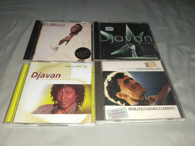 Coleção de Cds Caetano Veloso/Djavan/