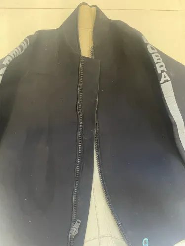 Roupa mergulho