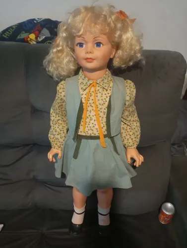 Boneca amiguinha anos 70