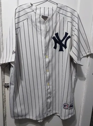 Camisa oficial New York Yankees (marca Majestic) importada