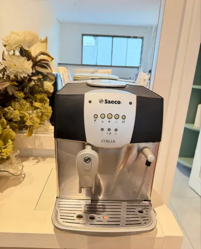 Máquina de Café Expresso Saeco Italia (Automática)