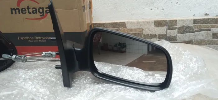 Retrovisor lado DIREITO (passageiro)