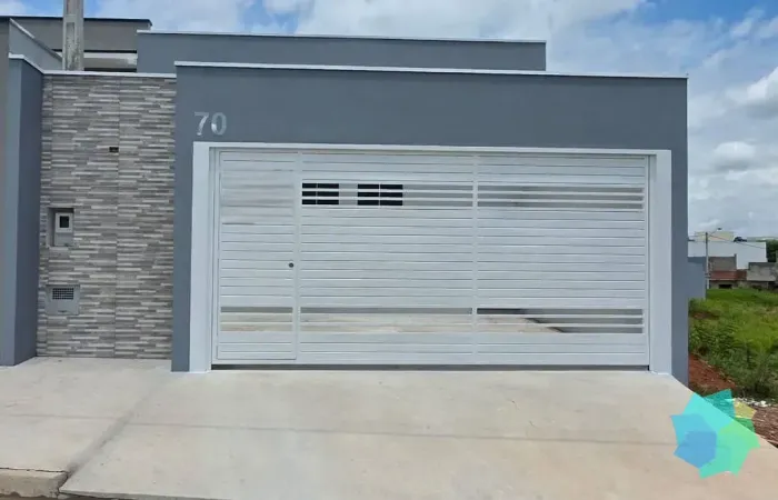 Linda Casa com 3 dormitórios à venda, 90 m² por R$ 576.000 - Loteamento Terras de São Pedr