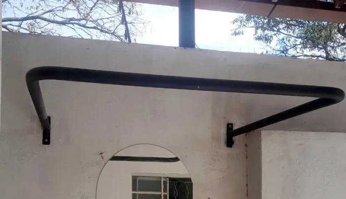 ? Estrutura de Provador em Ferro Preto ? Estrutura resistente em ferro, ideal para: ? Pro