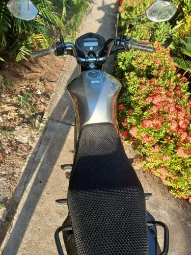 Vendo moto start 2021