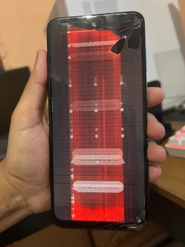 Vendo motorola G23 com display quebrado