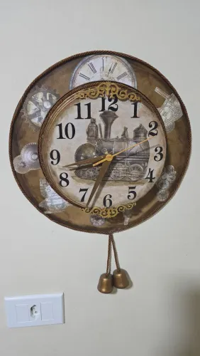 Relógio de parede elegante