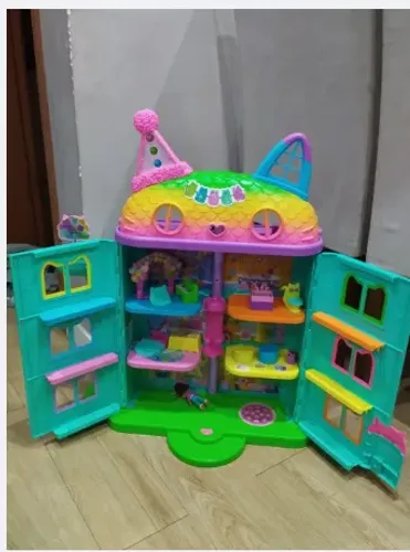 A casa mágica da gabby dollhouse celebração