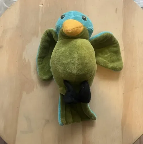 Boneco de pelúcia pássaro