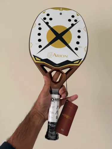 Raquete de beach tennis Heroes Arion - André Baran 